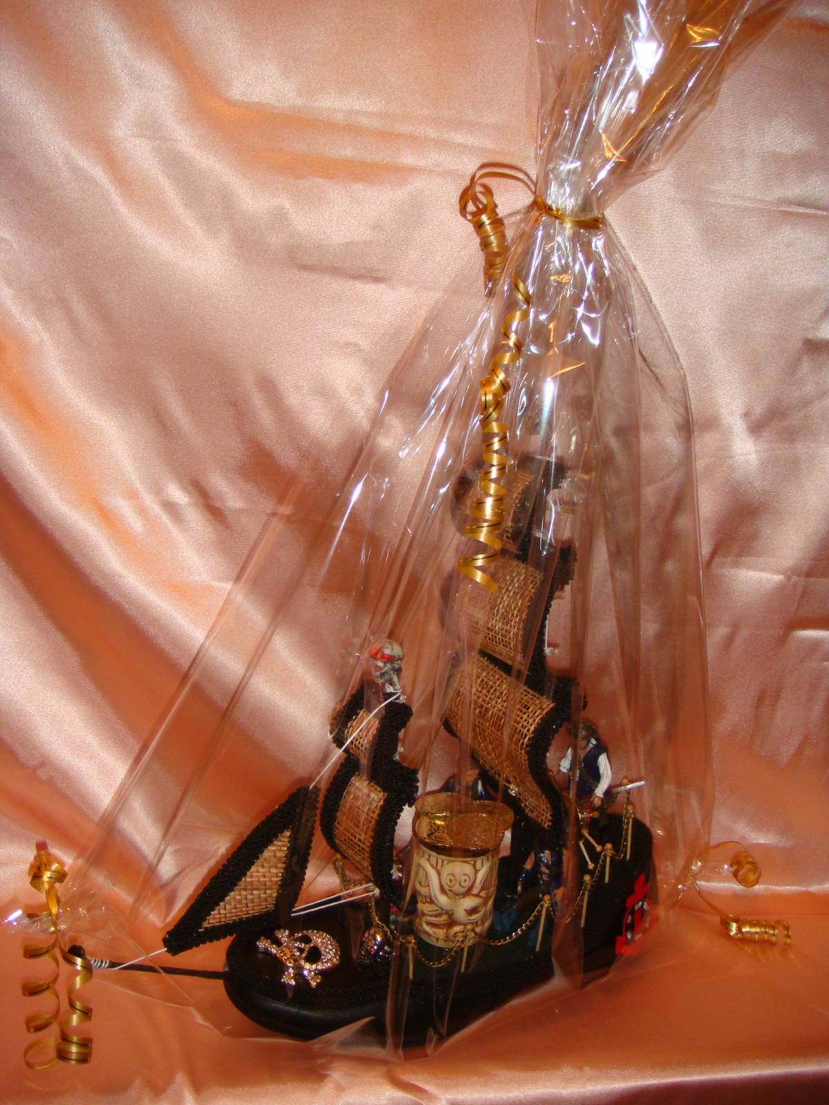 ПИРАТСКИЙ КОРАБЛЬ.